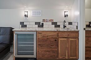 110 Crane 5 Bedroom Home by RedAwning