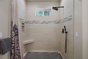 110 Crane 5 Bedroom Home by RedAwning