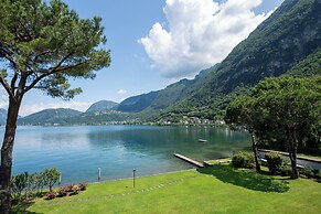 Emotion Lake View