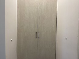 Beautiful Penthouse Lakeview W18