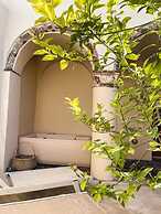 AENAON ESTATE 1896 by K&K