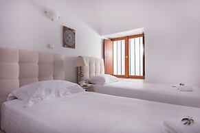 AENAON ESTATE 1896 by K&K