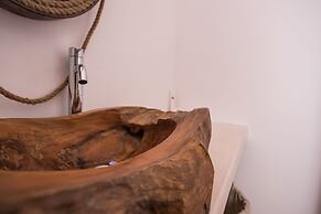 AENAON ESTATE 1896 by K&K