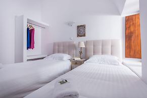 AENAON ESTATE 1896 by K&K