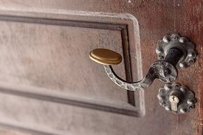 AENAON ESTATE 1896 by K&K