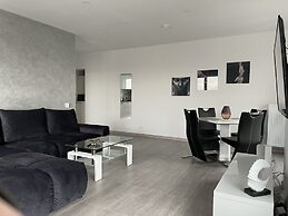 4 Room Penthouse Terrace W18-W19