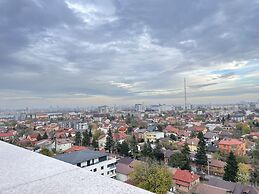 4 Room Penthouse Terrace W18-W19