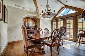 Golden Peak Luxury 4 BR Penthouse - Ski-in/out! by RedAwning - Save 20
