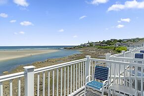 The Sparhawk Oceanfront Resort