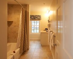 The Sparhawk Oceanfront Resort