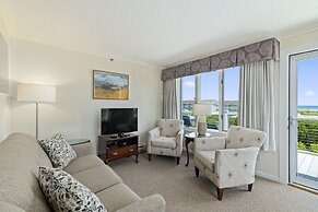 The Sparhawk Oceanfront Resort