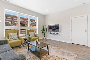 Upscale 3BR Apt with Parking in Ashland