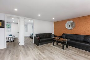 3 Bedroom Loft in Downtown Free parking