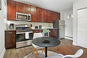 1BR Delightful Apartment in Ravenswood