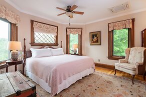 Sinclair Inn Bed and Breakfast