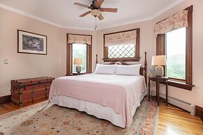 Sinclair Inn Bed and Breakfast