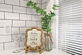 Classy 2BR Spacious Apt in Avondale