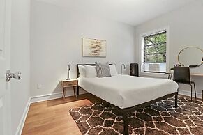 2BR Warm Lovely Home in Rogers Park