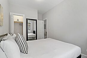 2BR Warm Lovely Home in Rogers Park
