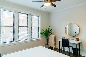 Best Deal 2BR Apt in Lakeview