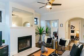 Best Deal 2BR Apt in Lakeview