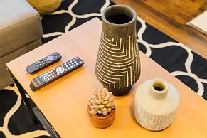 Best Deal 2BR Apt in Lakeview