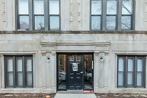 Best Deal 2BR Apt in Lakeview