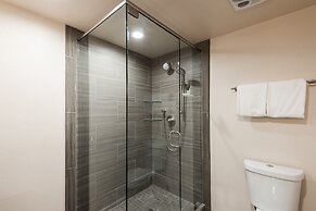 Snow Flower 025-studio Condo by RedAwning