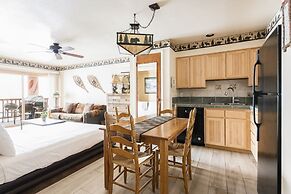 Snow Flower 025-studio Condo by RedAwning