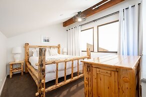 Snow Flower 129 2 Bedroom Condo by RedAwning