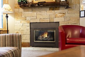 Snow Flower 054 3 Bedroom Condo by RedAwning