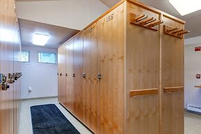 Snow Flower 142 2 Bedroom Condo by RedAwning