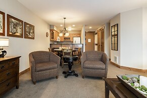 Snow Flower 142 2 Bedroom Condo by RedAwning