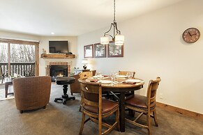 Snow Flower 142 2 Bedroom Condo by RedAwning