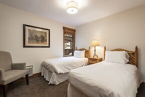 Snow Flower 142 2 Bedroom Condo by RedAwning