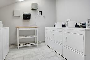 Snow Flower 142 2 Bedroom Condo by RedAwning