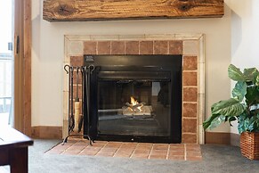 Snow Flower 142 2 Bedroom Condo by RedAwning