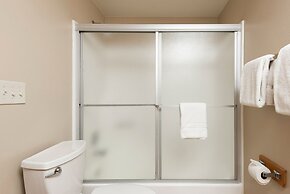 Snow Flower 122 2 Bedroom Condo by RedAwning