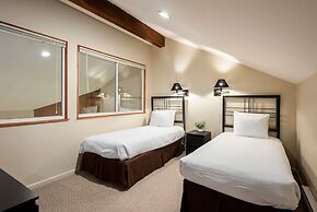 Snow Flower 122 2 Bedroom Condo by RedAwning