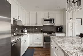 Motherlode A 4 Bedroom Condo by RedAwning