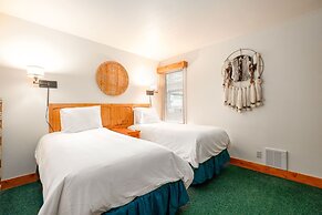 Snow Flower 149 2 Bedroom Condo by RedAwning