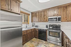 Snow Flower 056 3 Bedroom Condo by RedAwning