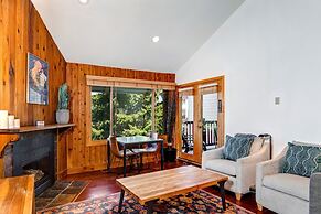 Snow Flower 029 6 Bedroom Condo by RedAwning