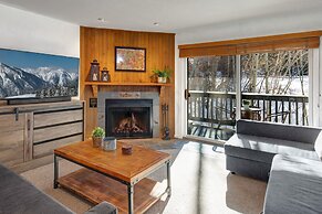 Snow Flower 146 2 Bedroom Condo by RedAwning