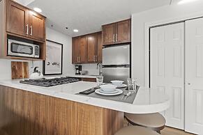 Galleria 307-studio 1 Bedroom Home by RedAwning