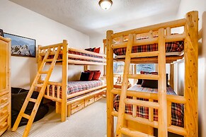 Town Pointe C302 3 Bedroom Condo by RedAwning