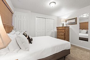 Old Town Retreat 5 Bedroom Home by RedAwning