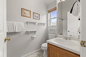 Old Town Retreat 5 Bedroom Home by RedAwning