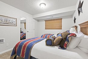 Old Town Retreat 5 Bedroom Home by RedAwning