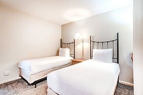 Snow Flower 150 2 Bedroom Condo by RedAwning